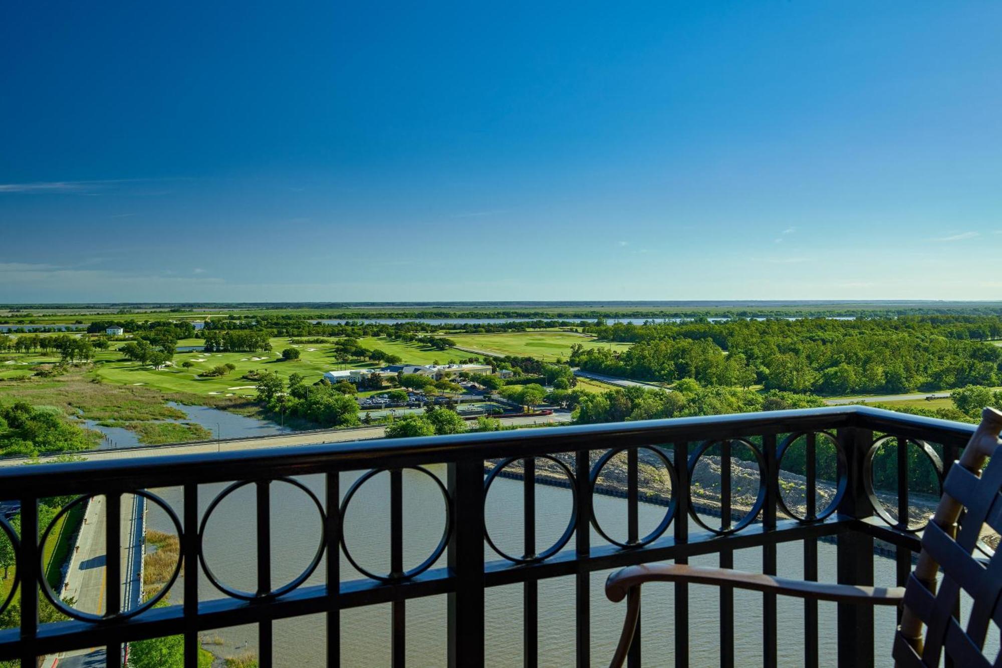Guest room, 1 King, Golf view, Balcony,1615382296:JPEG