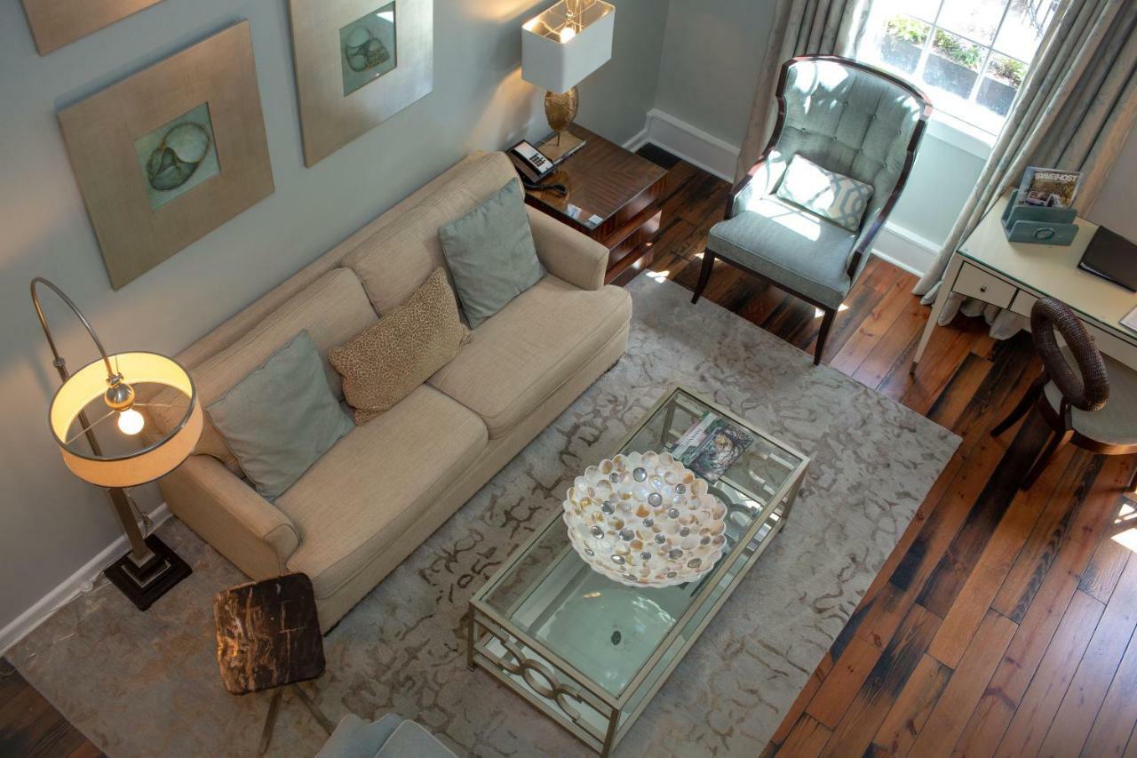 Two-Bedroom Suite Balcony Stair Access Only,701994679:JPEG