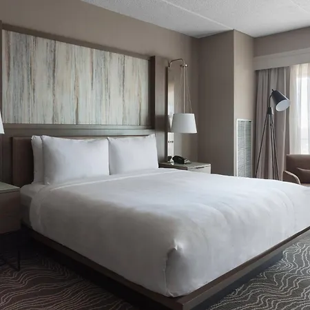 Marriott Savannah Riverfront-2